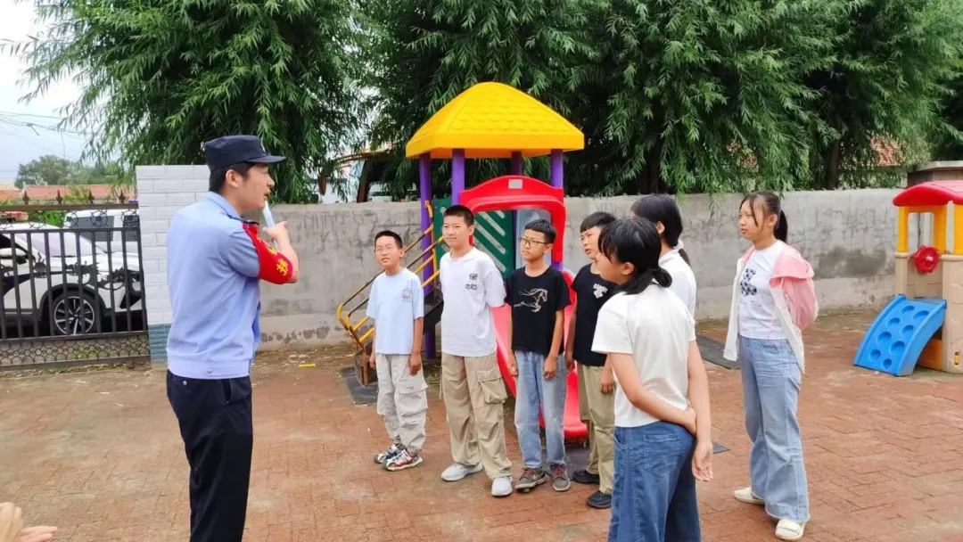 反诈“凉”方送清凉！这家派出所守护 “一老一小” 钱袋子